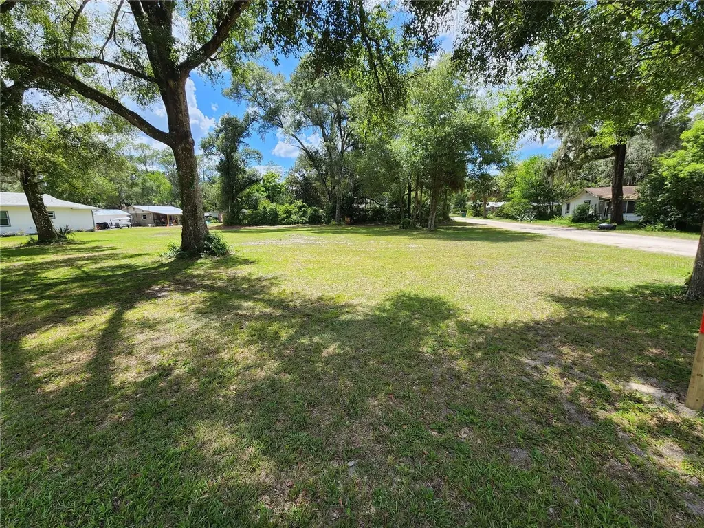 360 N Summit Avenue Lake Helen FL 32744