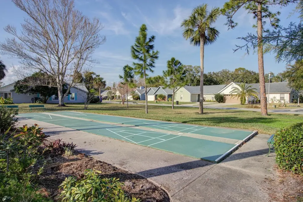 701 Pine Shores Circle New Smyrna Beach FL 32168