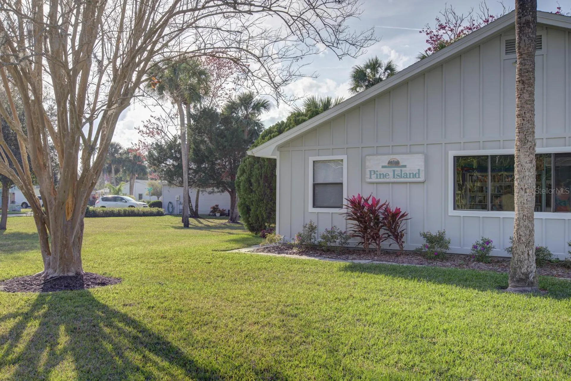 701 Pine Shores Circle New Smyrna Beach FL 32168