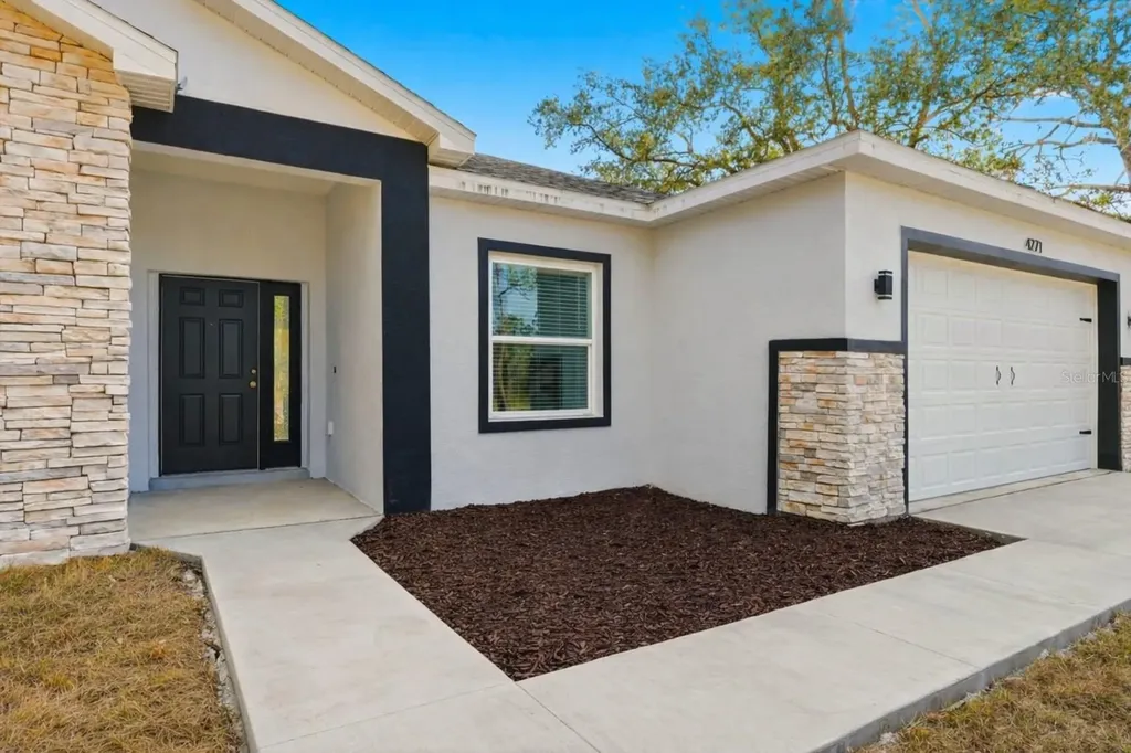 4271 Magnolia Drive Indian Lake Estates FL 33855