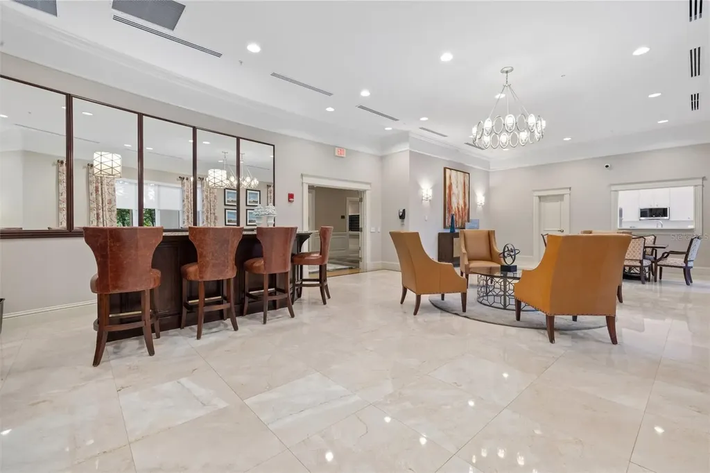 800 N Tamiami Trail Sarasota FL 34236