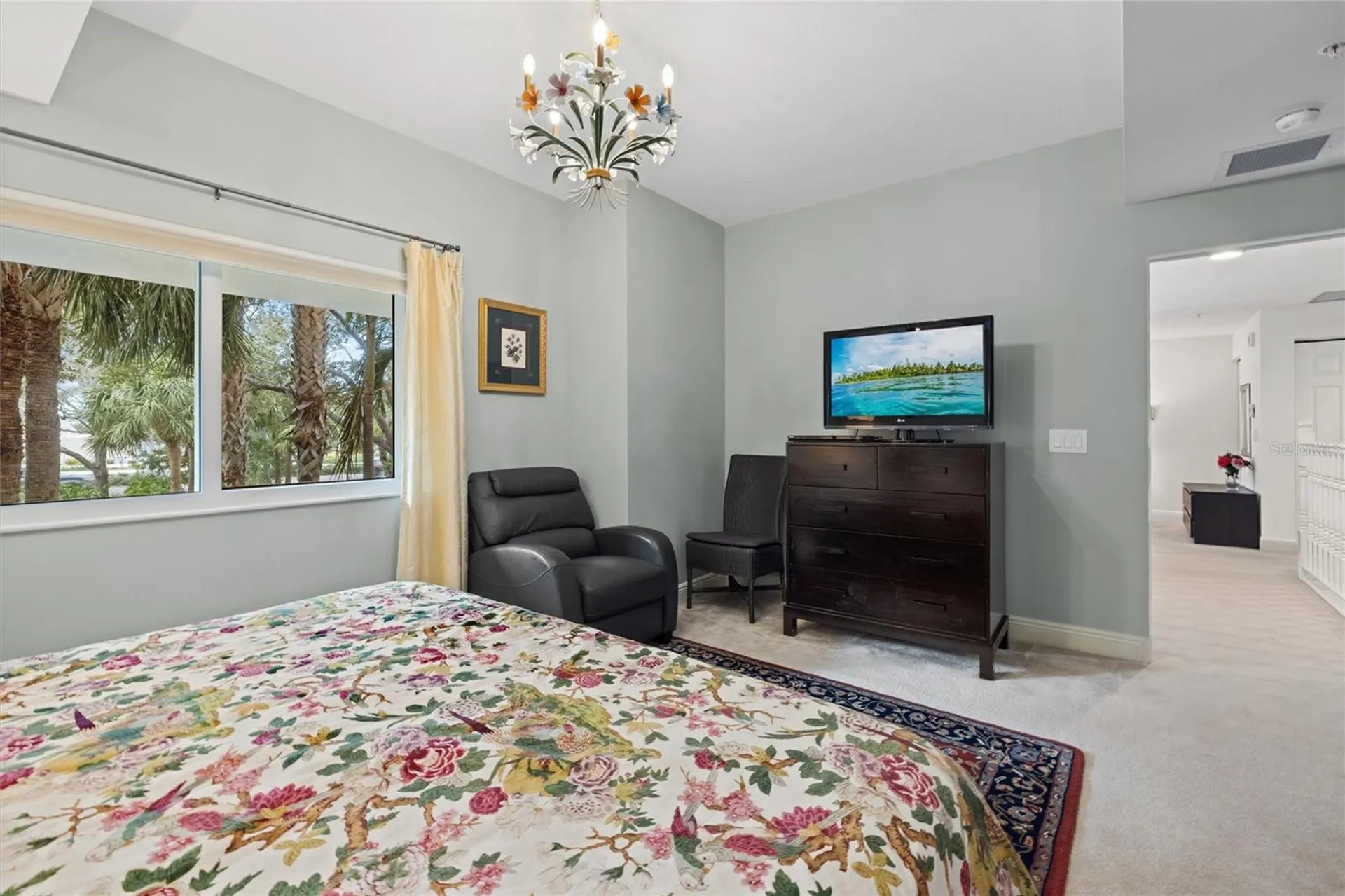800 N Tamiami Trail Sarasota FL 34236
