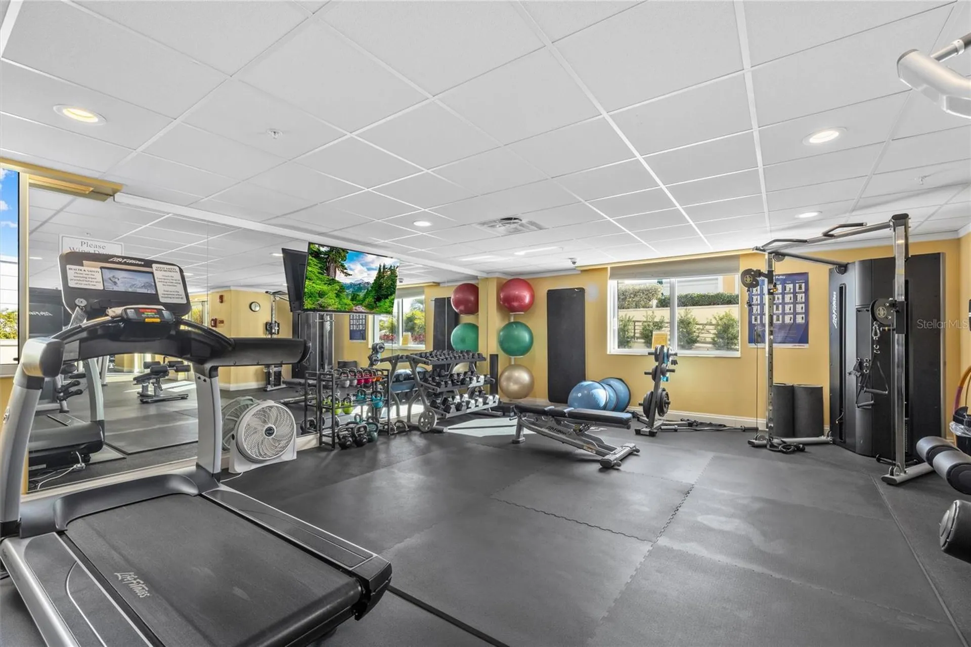 800 N Tamiami Trail Sarasota FL 34236