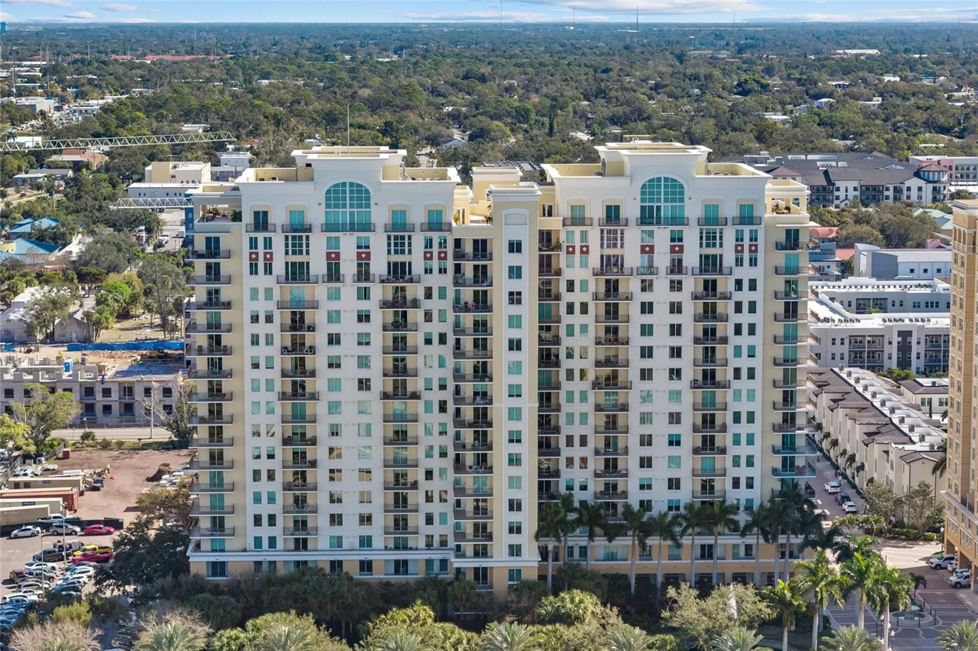 800 N Tamiami Trail Sarasota FL 34236