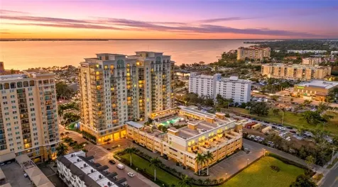 800 N Tamiami Trail Sarasota FL 34236
