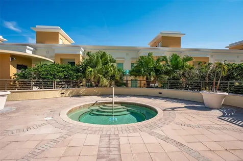 800 N Tamiami Trail Sarasota FL 34236