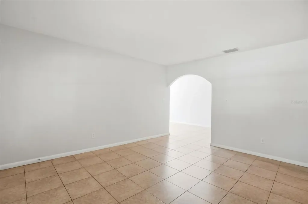 1708 Pond Lake Drive Tampa FL 33612