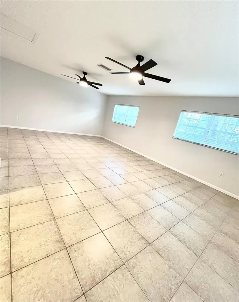 1708 Pond Lake Drive Tampa FL 33612