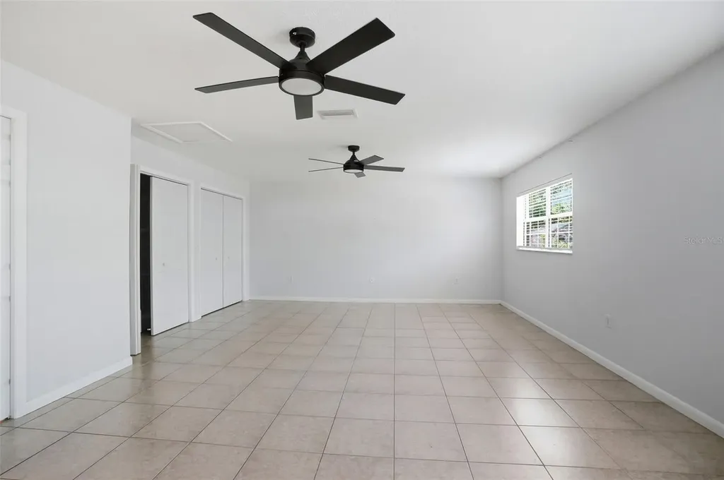 1708 Pond Lake Drive Tampa FL 33612