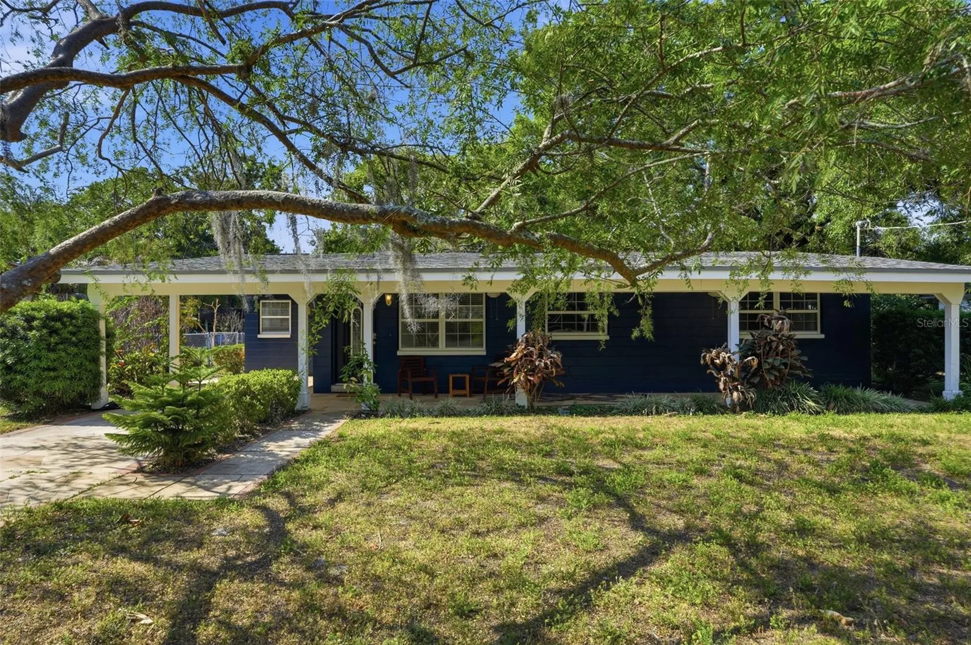 1708 Pond Lake Drive Tampa FL 33612