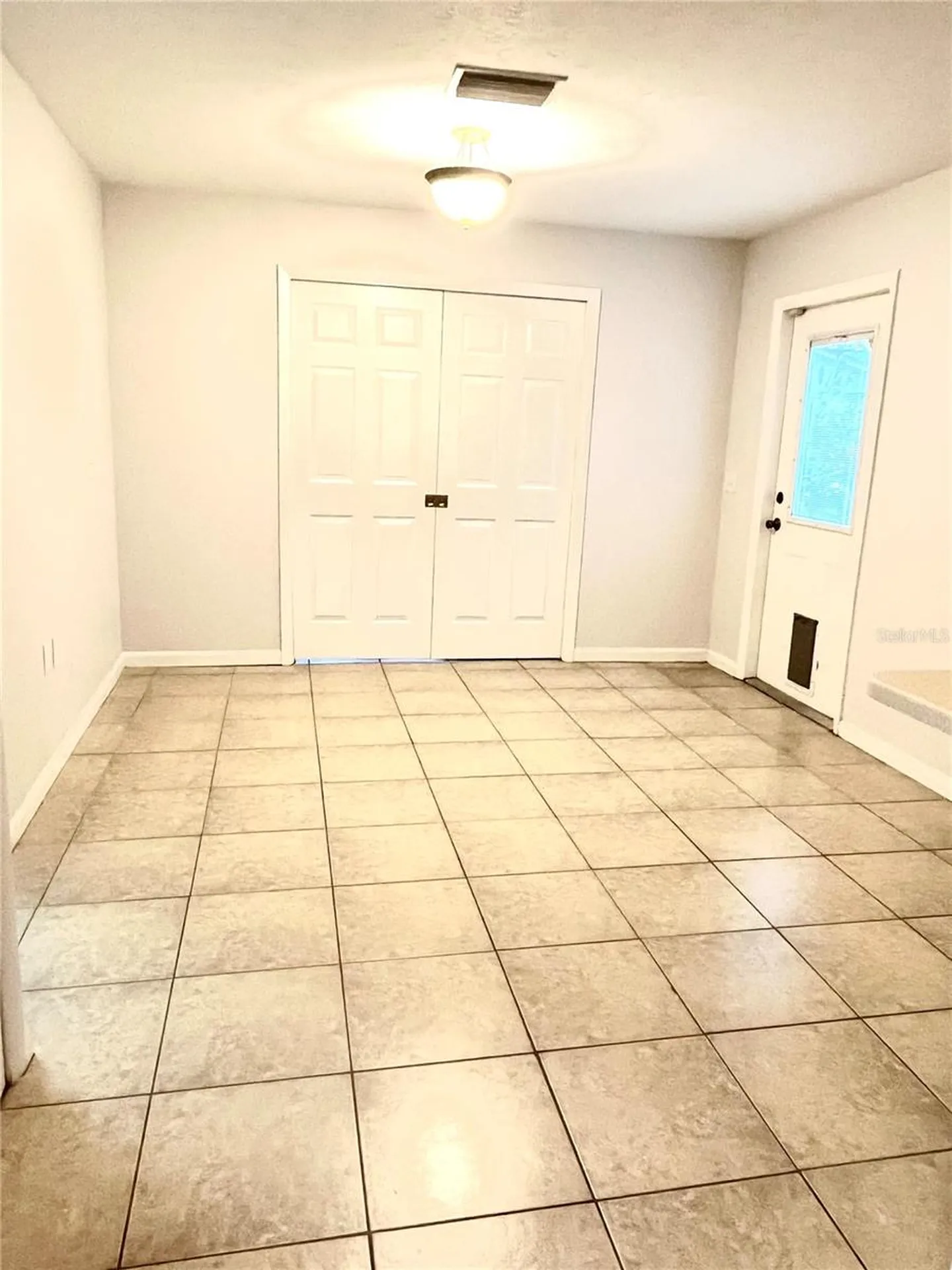 1708 Pond Lake Drive Tampa FL 33612