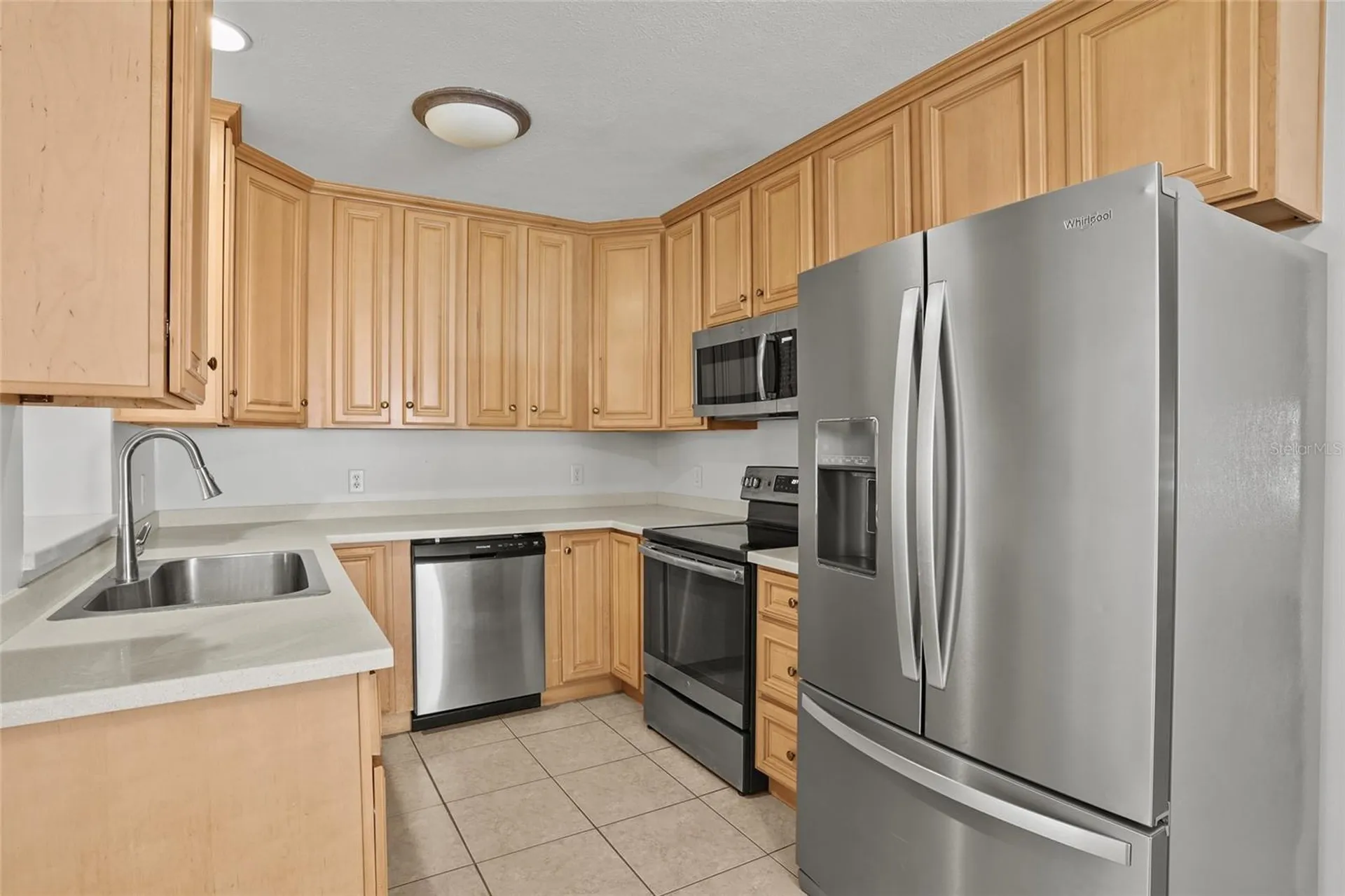 1708 Pond Lake Drive Tampa FL 33612