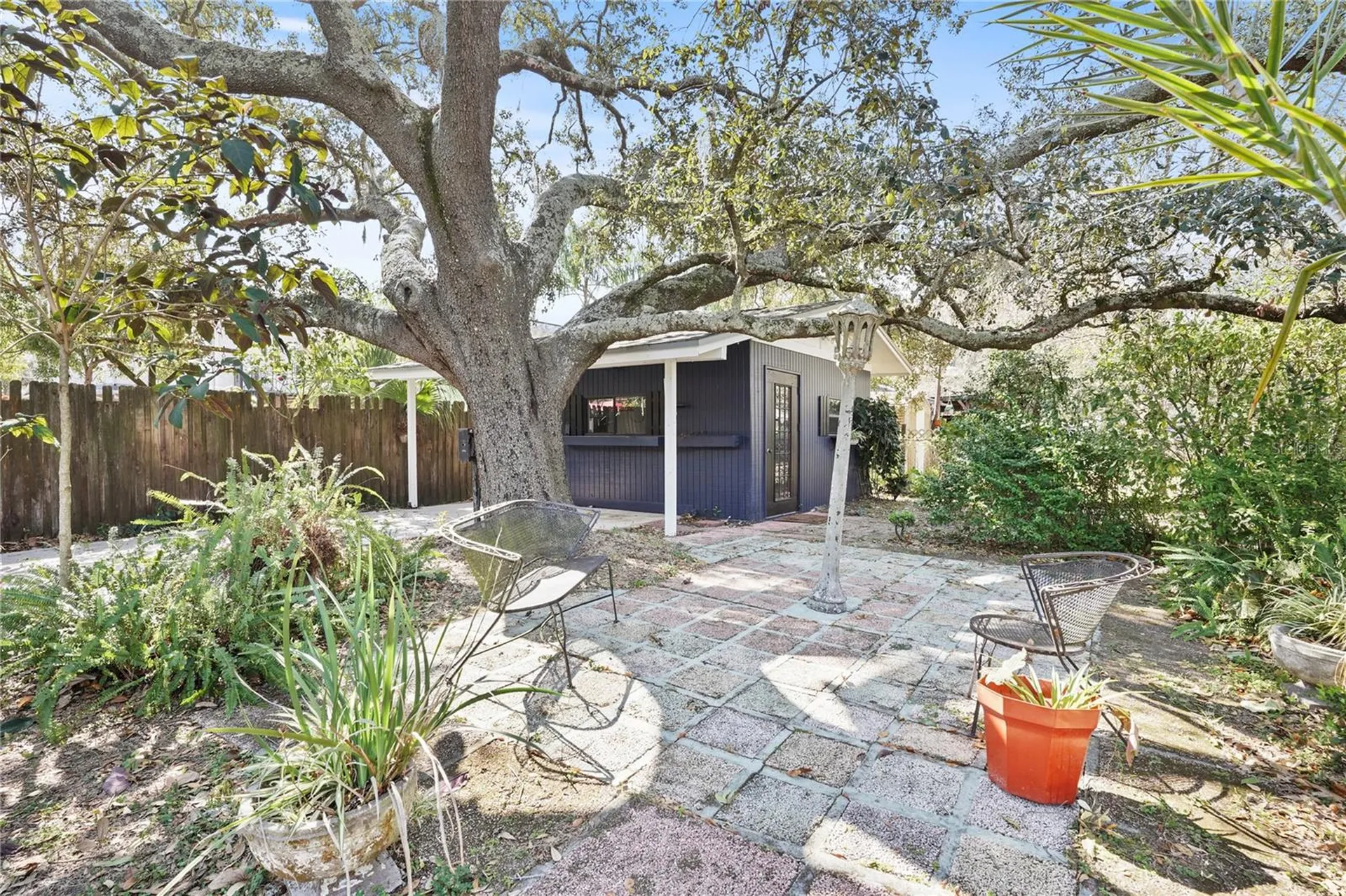 1708 Pond Lake Drive Tampa FL 33612