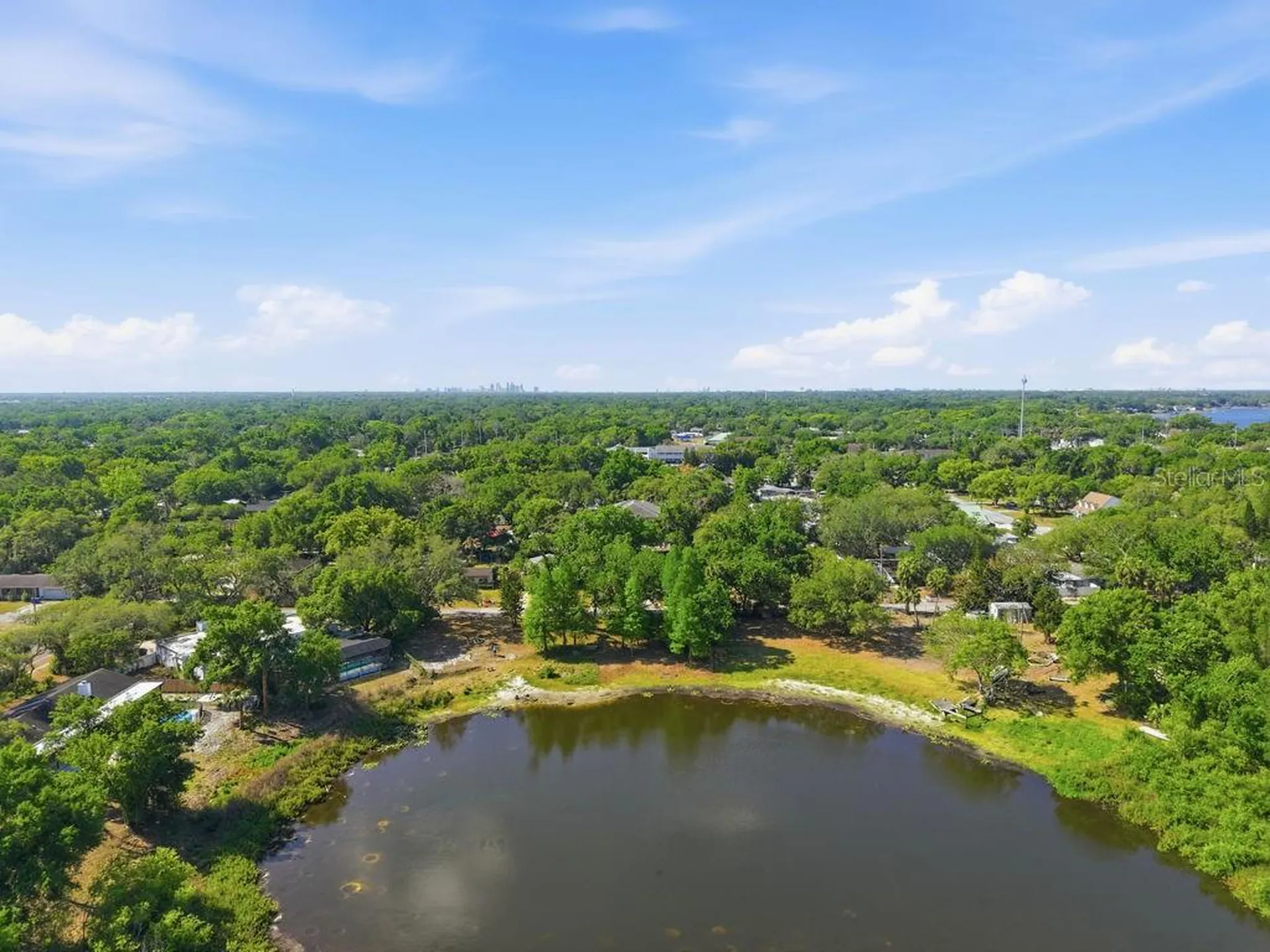 1708 Pond Lake Drive Tampa FL 33612