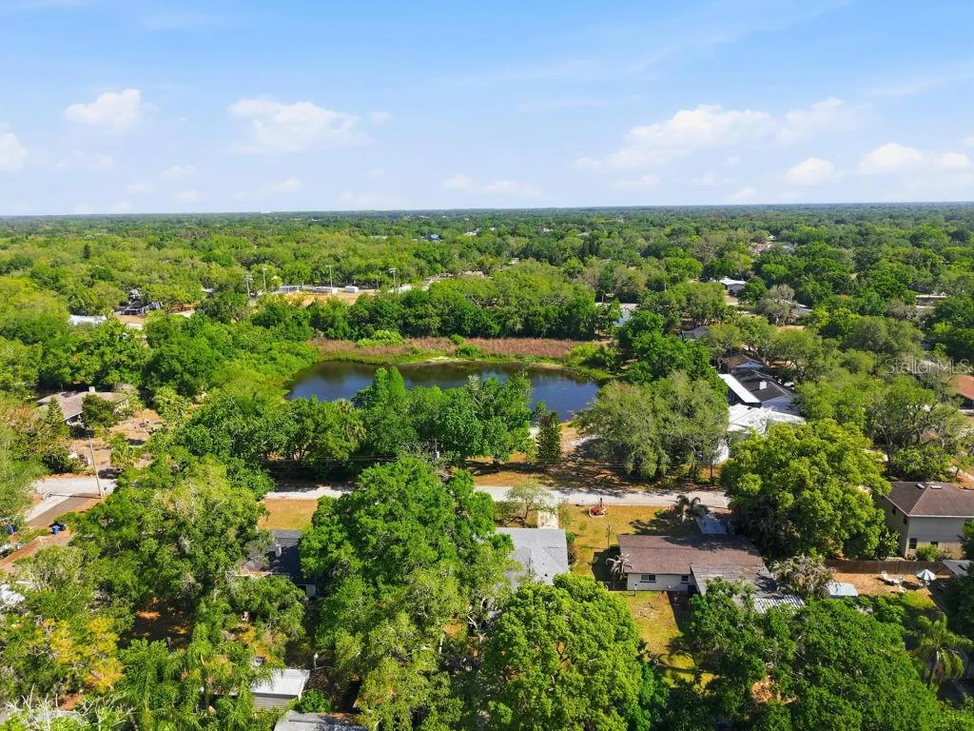 1708 Pond Lake Drive Tampa FL 33612