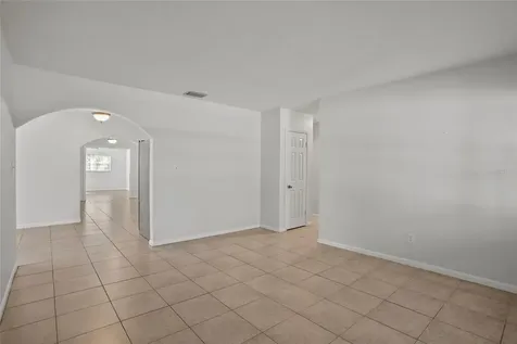 1708 Pond Lake Drive Tampa FL 33612
