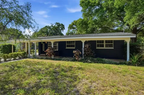 1708 Pond Lake Drive Tampa FL 33612