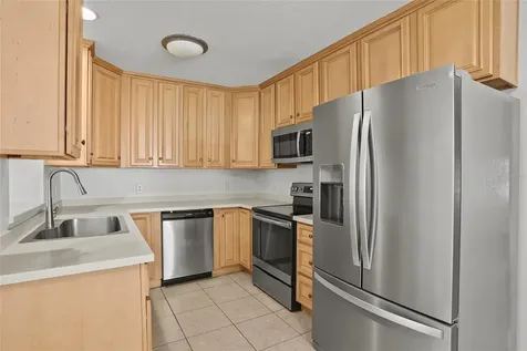 1708 Pond Lake Drive Tampa FL 33612