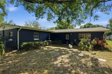 1708 Pond Lake Drive Tampa FL 33612