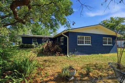 1708 Pond Lake Drive Tampa FL 33612