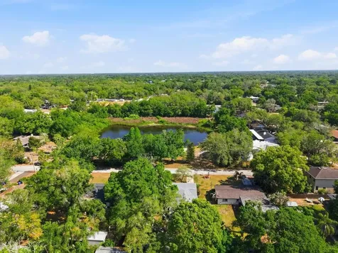 1708 Pond Lake Drive Tampa FL 33612