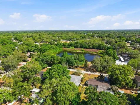 1708 Pond Lake Drive Tampa FL 33612