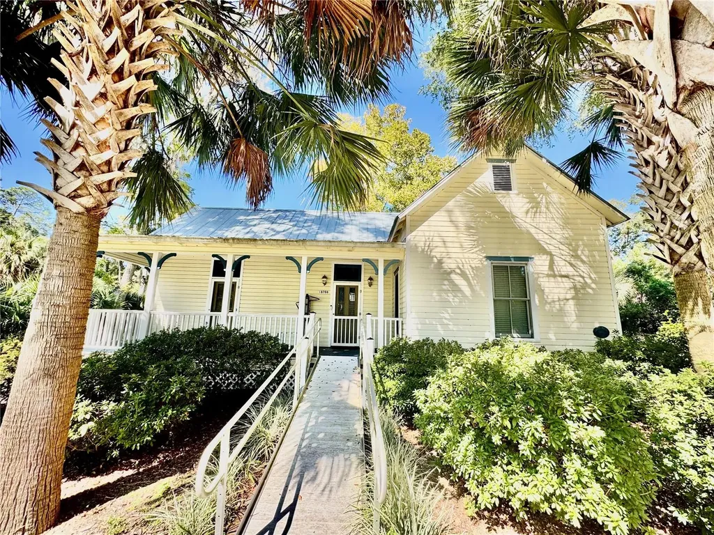 18708 NW 240th Street High Springs FL 32643