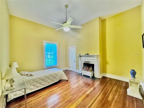 18708 NW 240th Street High Springs FL 32643