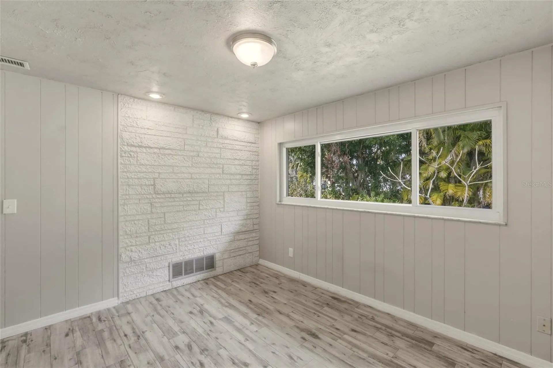 1125 Danny Drive Sarasota FL 34243