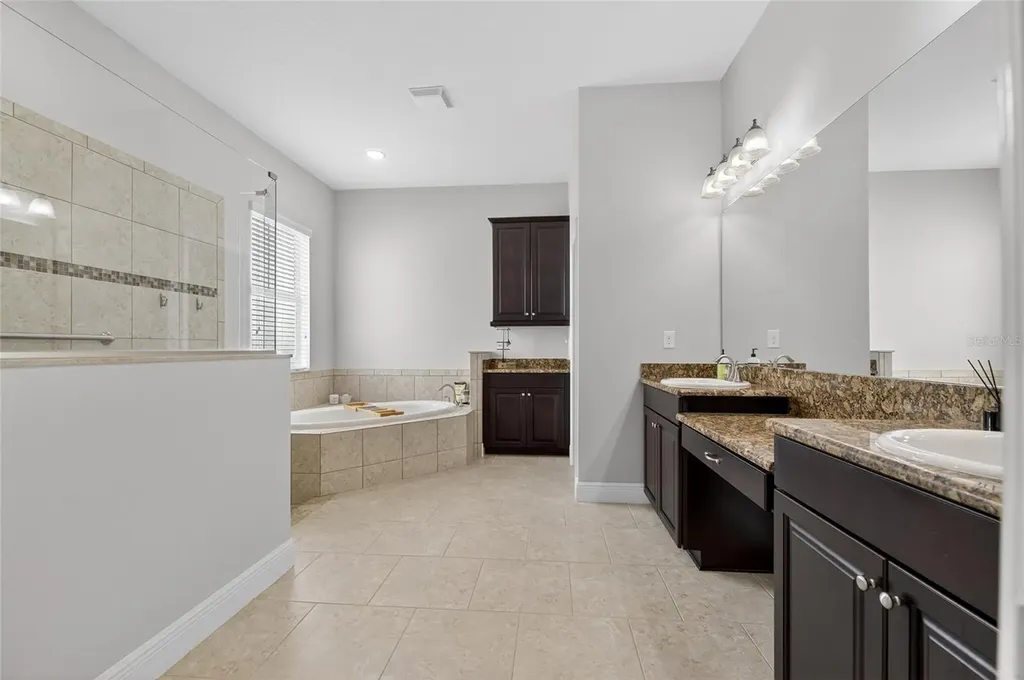 5328 Loon Nest Court Apollo Beach FL 33572