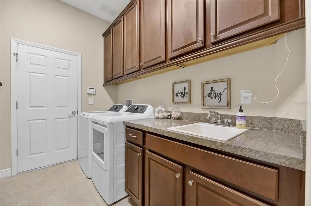 5328 Loon Nest Court Apollo Beach FL 33572