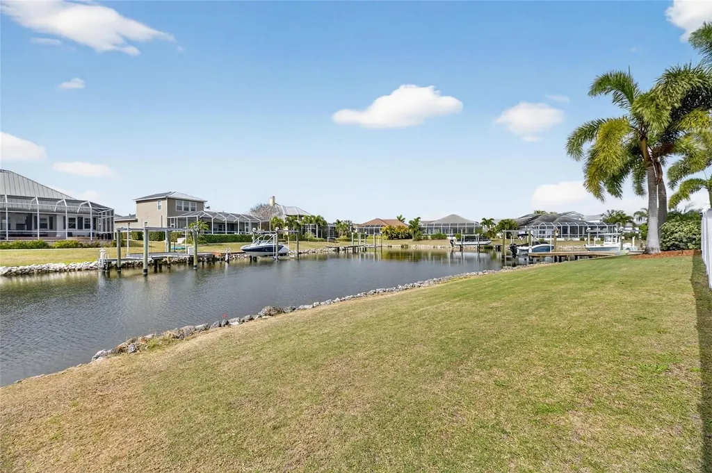 5328 Loon Nest Court Apollo Beach FL 33572