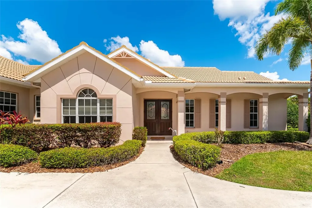 6615 Butlers Crest Drive Bradenton FL 34203