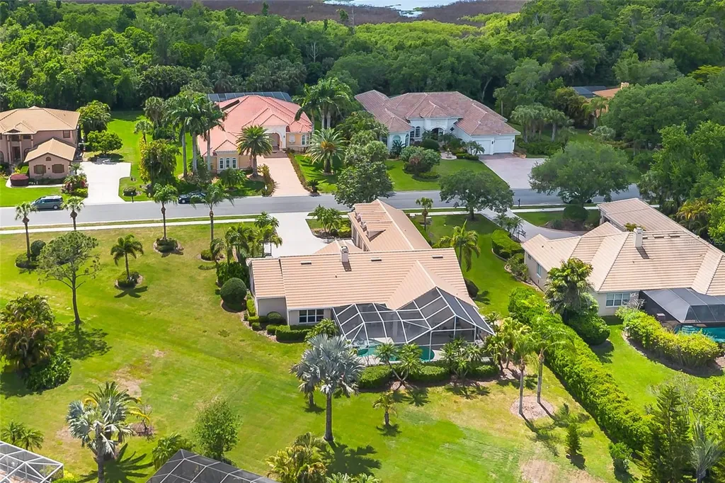 6615 Butlers Crest Drive Bradenton FL 34203