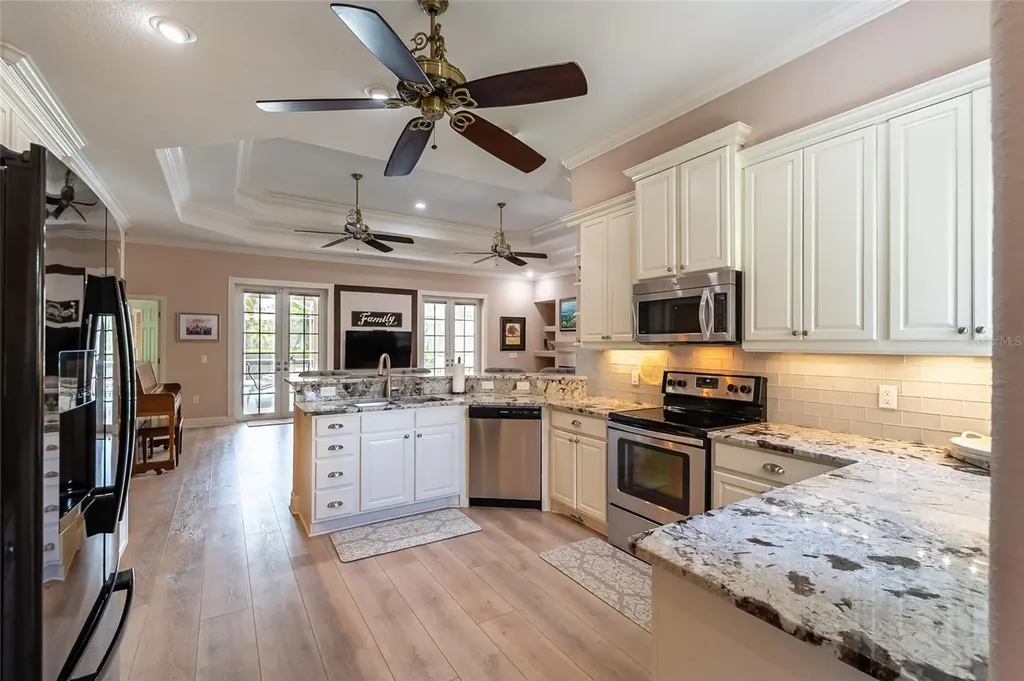 6615 Butlers Crest Drive Bradenton FL 34203
