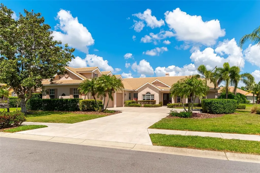 6615 Butlers Crest Drive Bradenton FL 34203