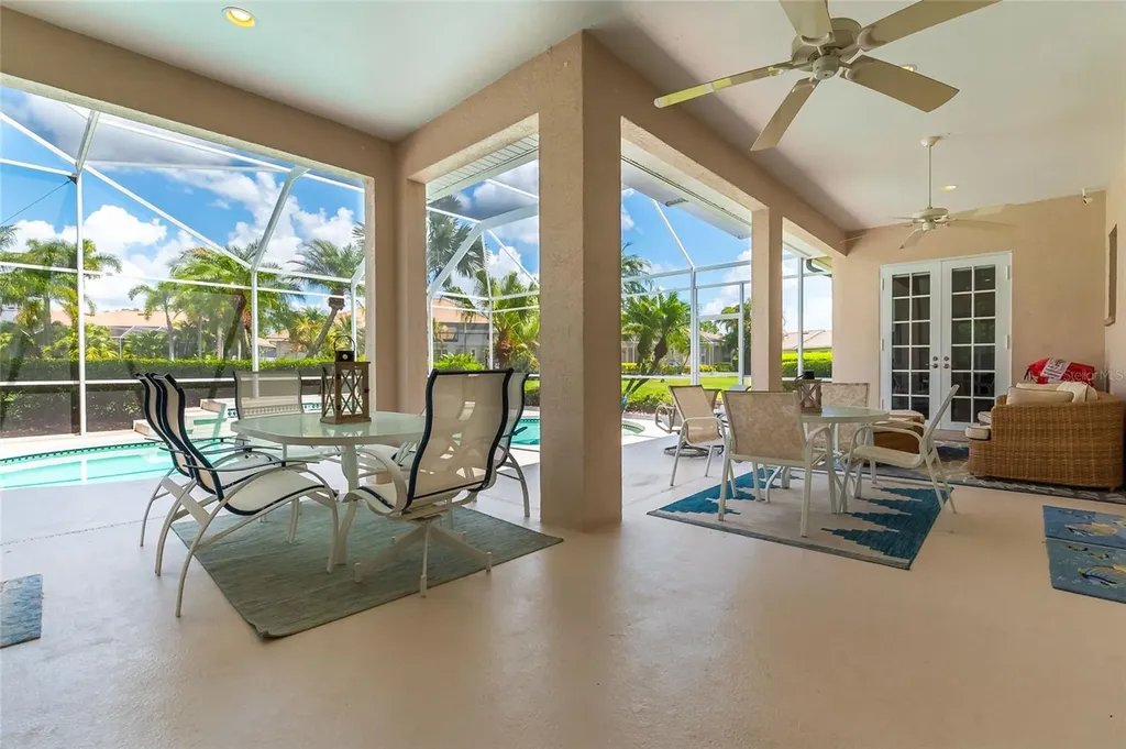 6615 Butlers Crest Drive Bradenton FL 34203