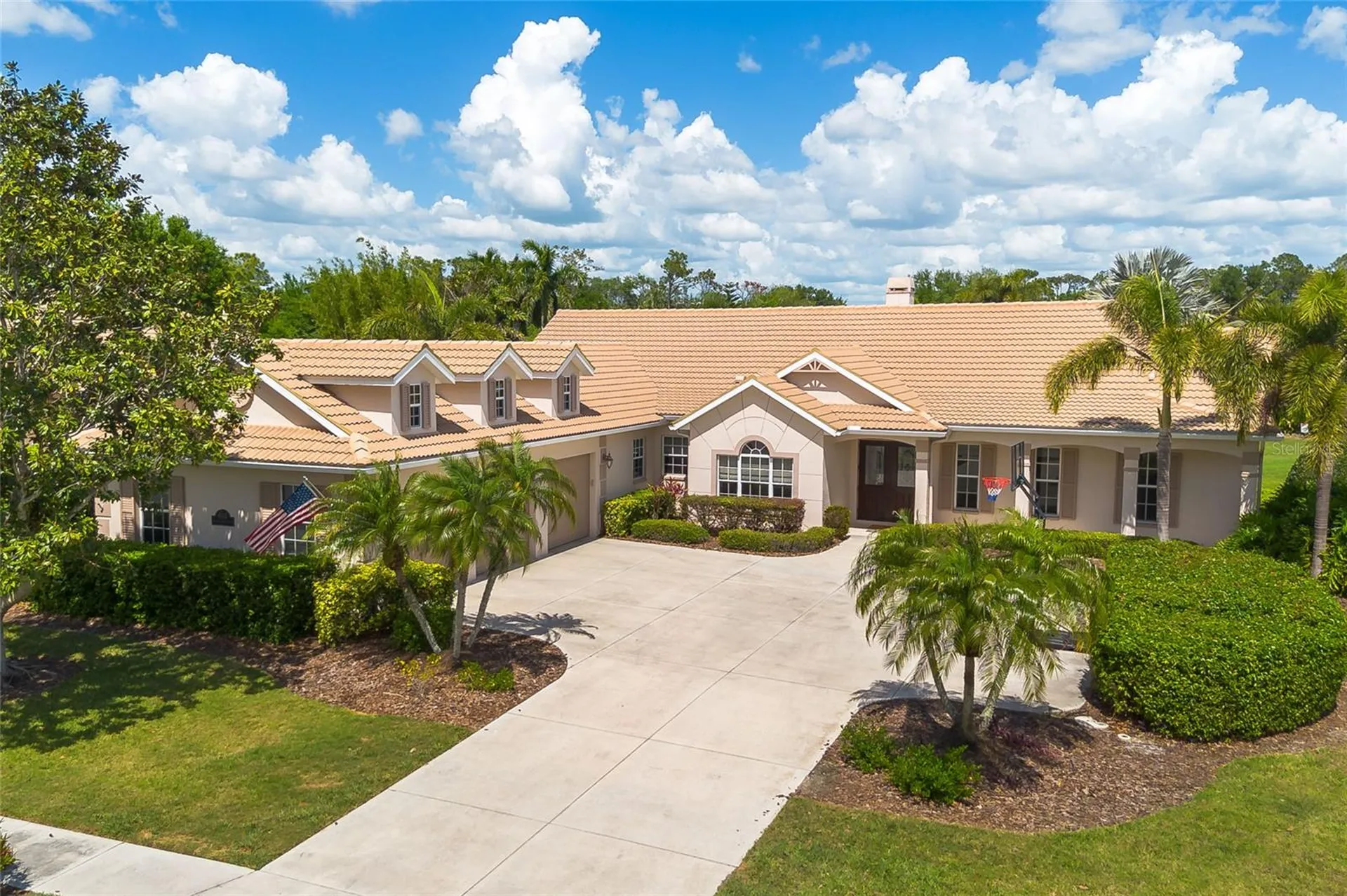 6615 Butlers Crest Drive Bradenton FL 34203