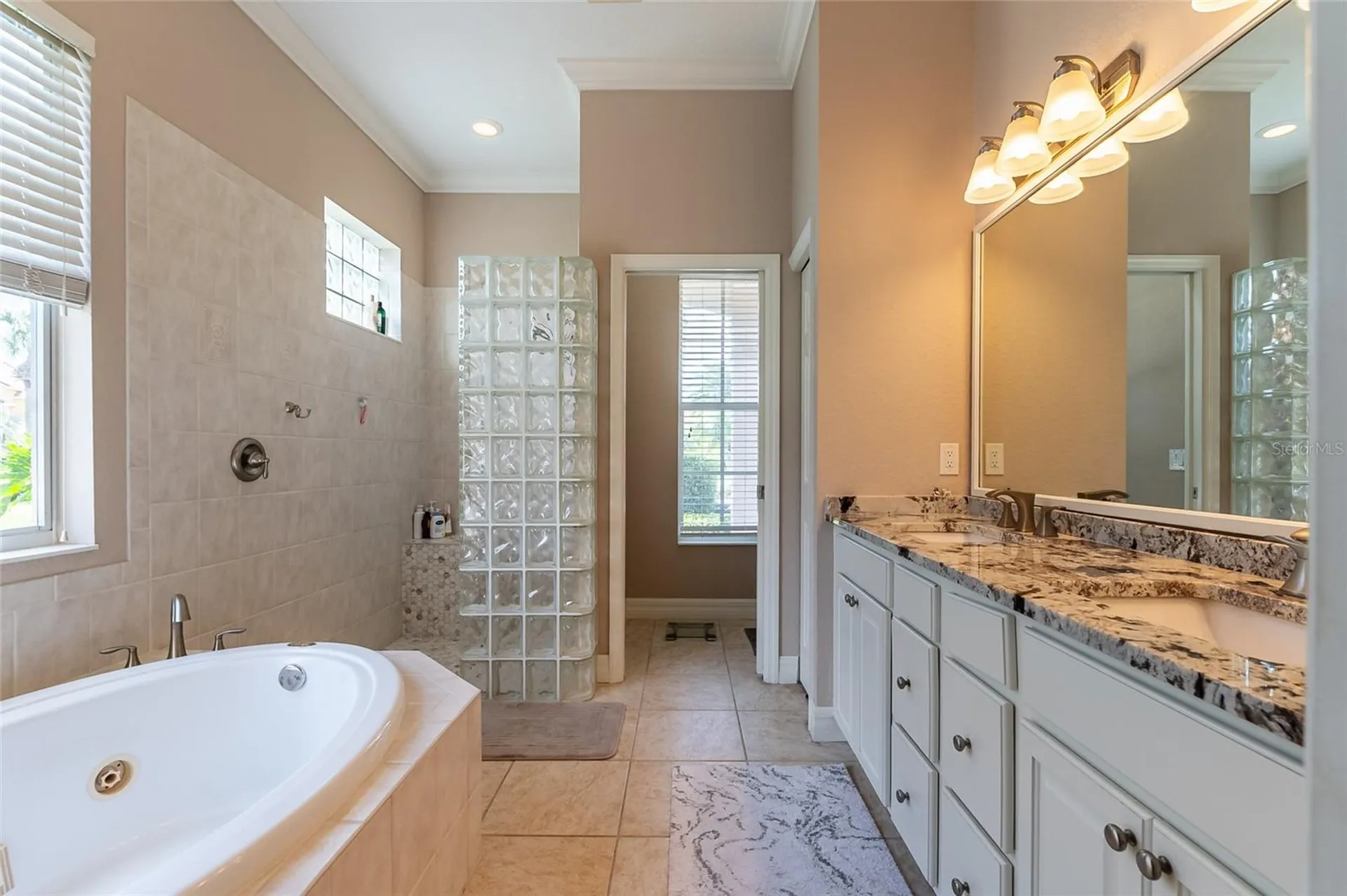 6615 Butlers Crest Drive Bradenton FL 34203