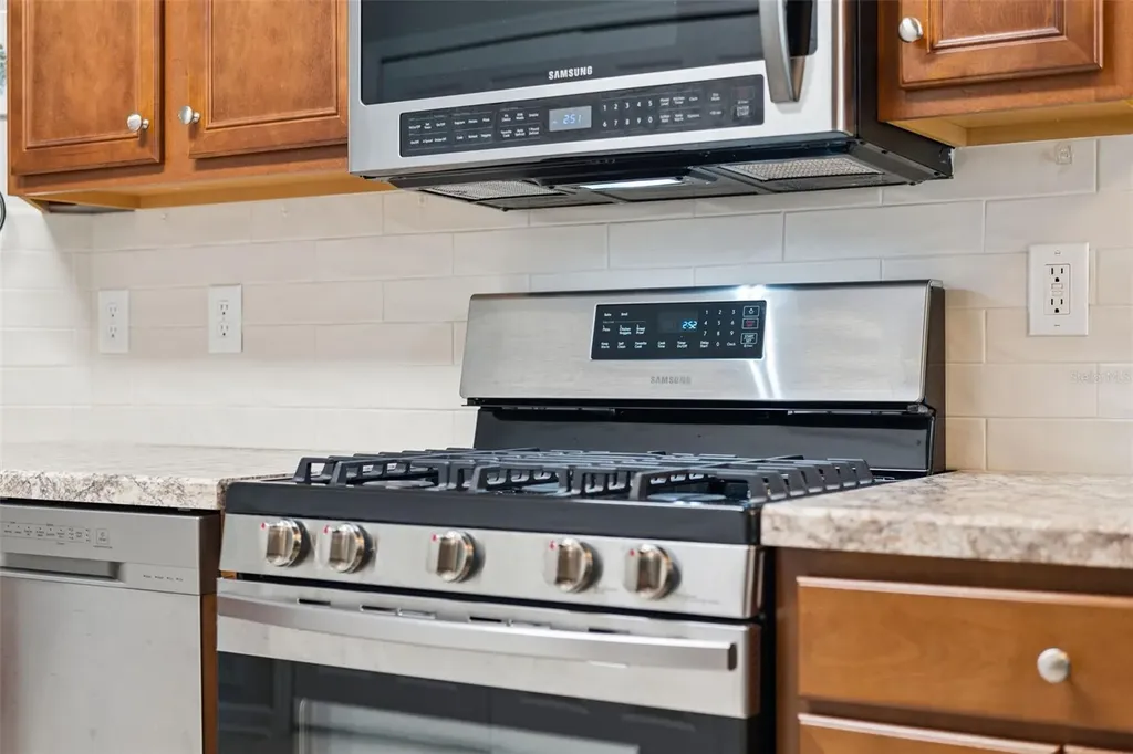 304 Stonington Way Deland FL 32724