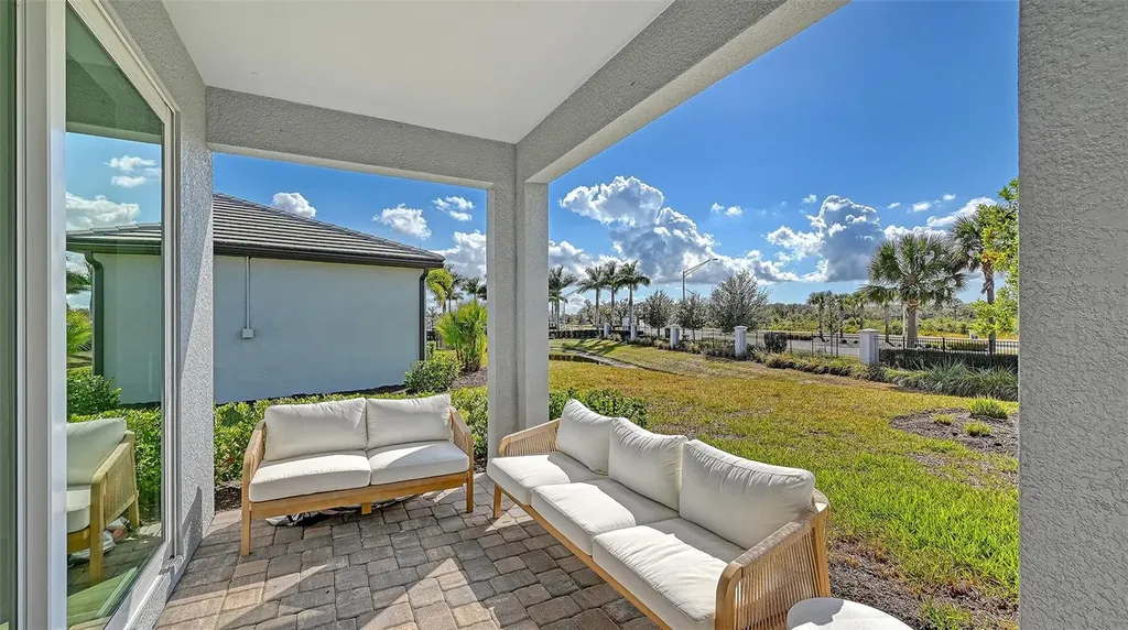 16711 Seraphic Trail Bradenton FL 34211