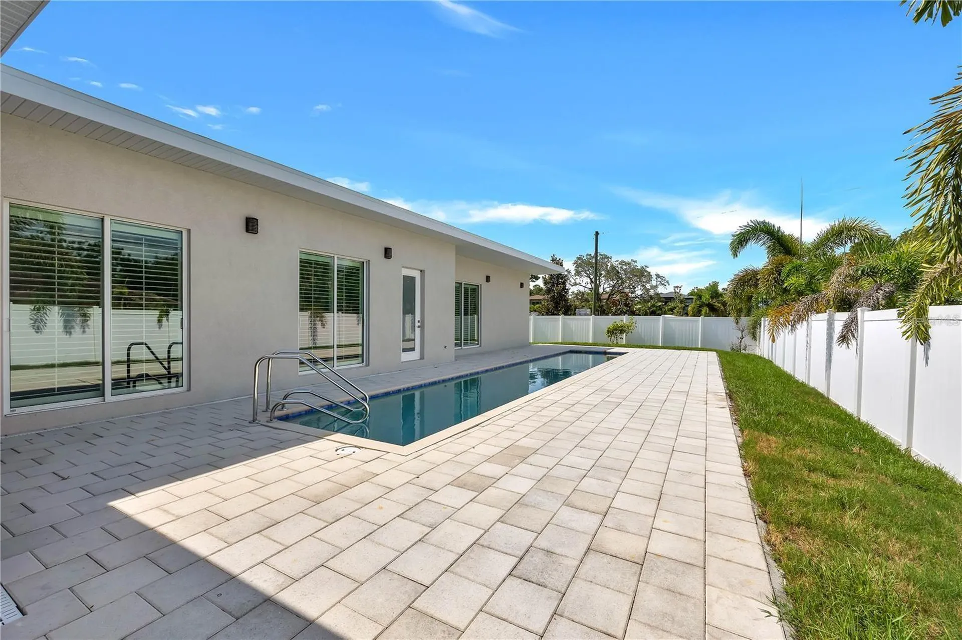 4524 Riverwood Avenue Sarasota FL 34231