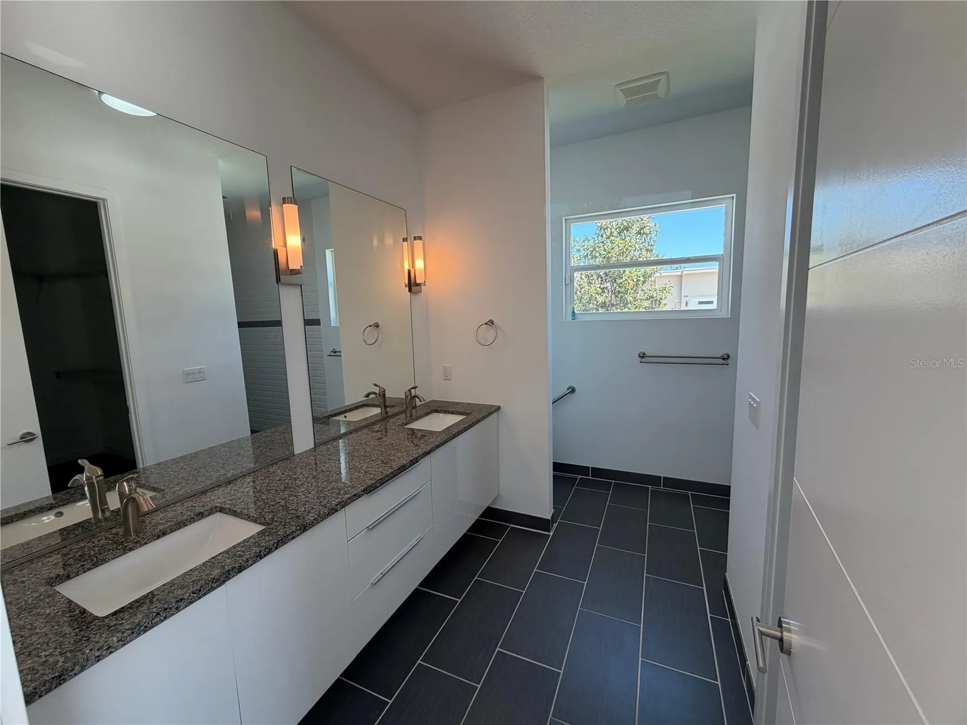 4524 Riverwood Avenue Sarasota FL 34231