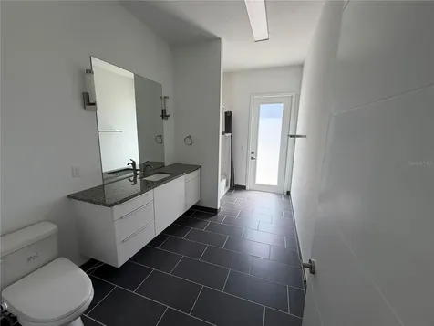 4524 Riverwood Avenue Sarasota FL 34231