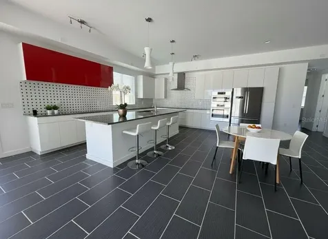 4524 Riverwood Avenue Sarasota FL 34231