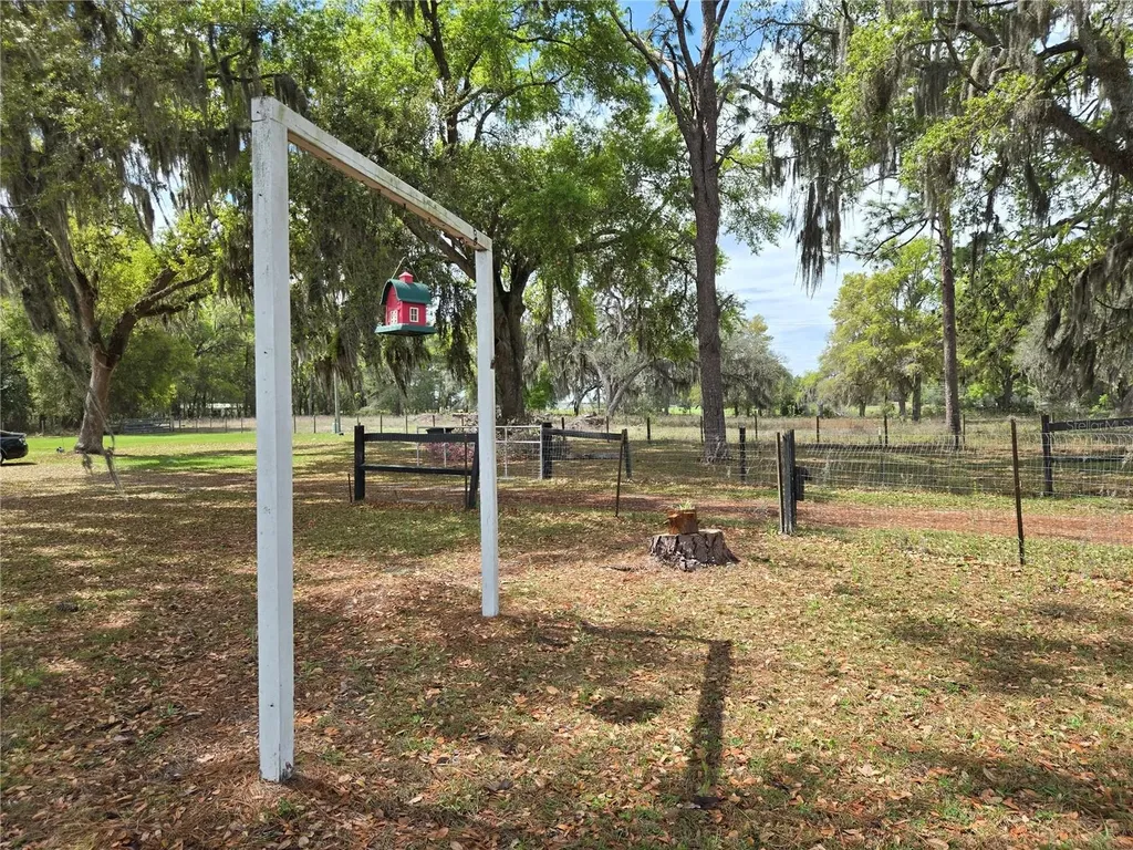 2327 Cr 528 Sumterville FL 33585