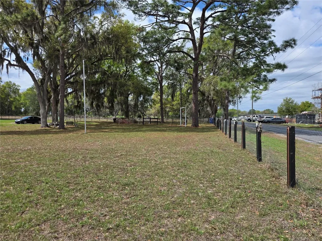 2327 Cr 528 Sumterville FL 33585