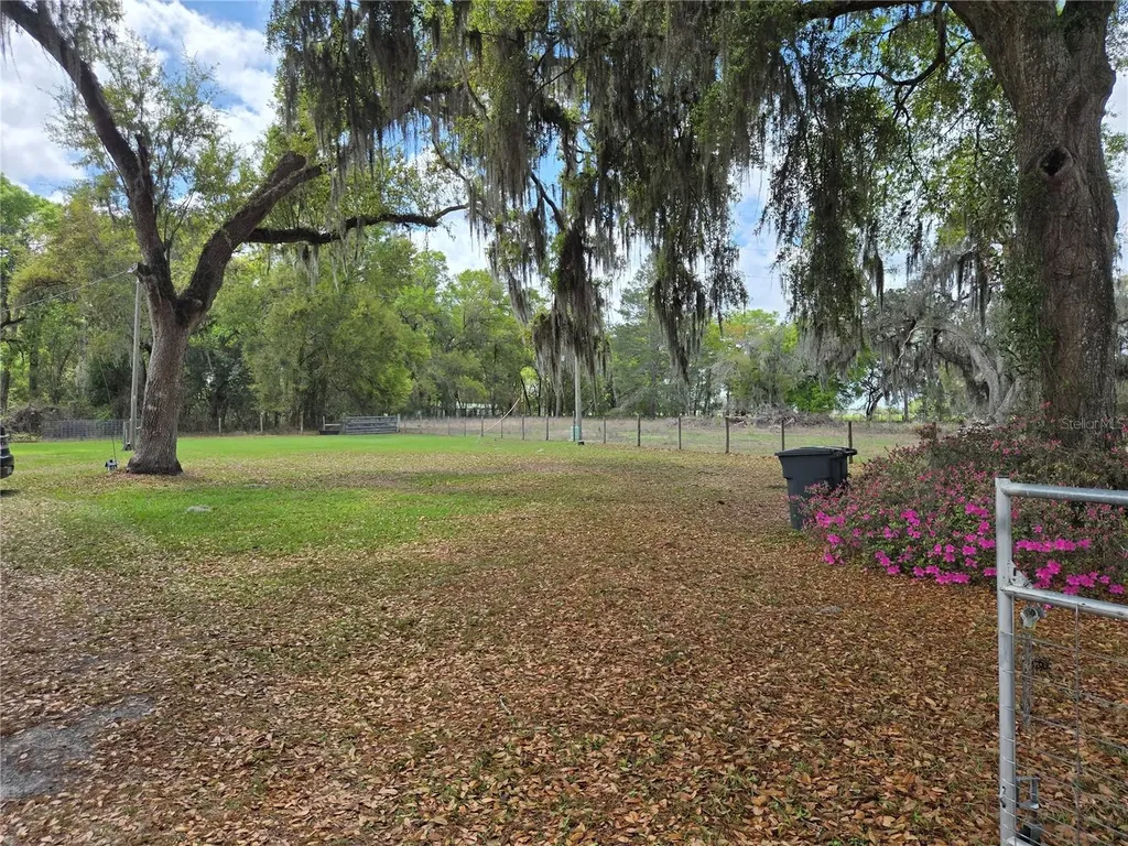 2327 Cr 528 Sumterville FL 33585