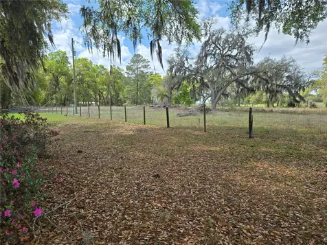 2327 Cr 528 Sumterville FL 33585