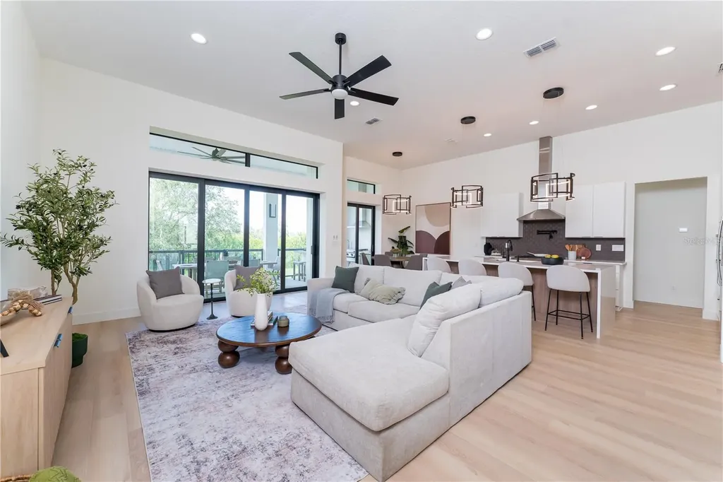 901 Eagle Lane Apollo Beach FL 33572
